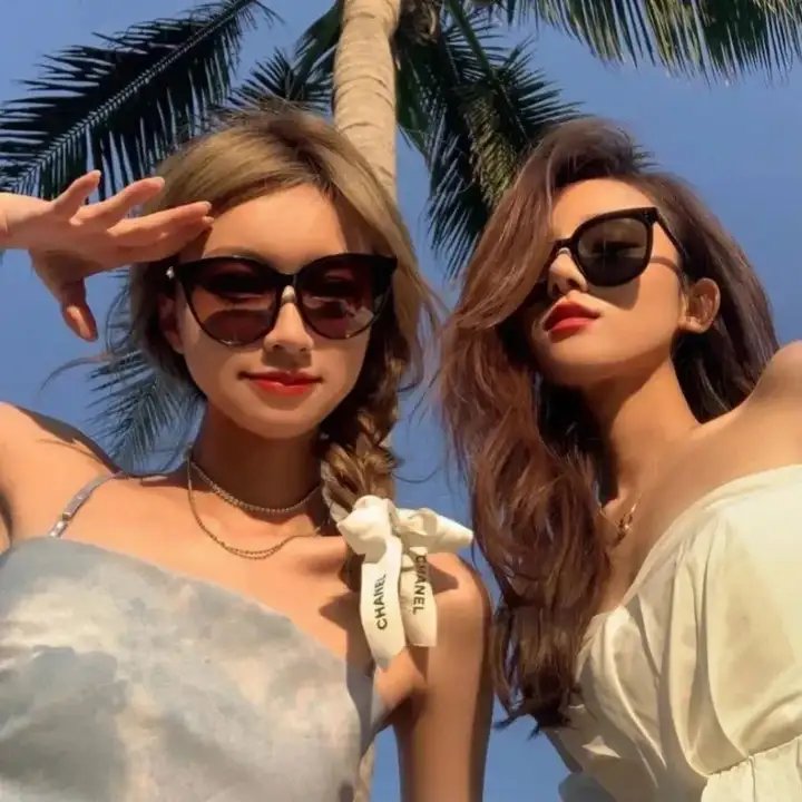 外星+人 封面